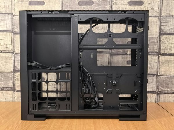 Quali materiali sono più adatti per la costruzione di una workstation professionale?
